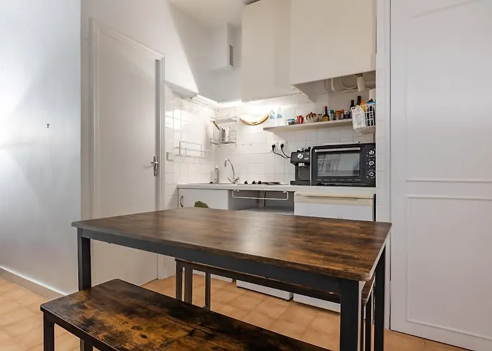 Cosy Apartment Well Located In Paris Center
