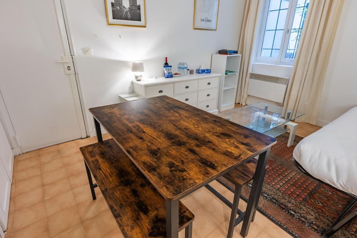 Cosy Well Located In Center * Paris